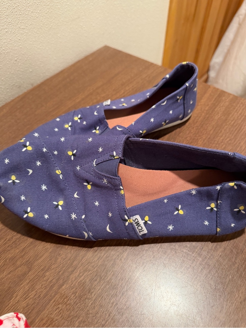 Toms -women’s Navy Canvas Slip-Ons with Yellow Lemon Print